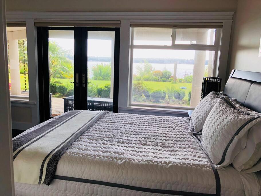 Saanichton Waterfront 2Br Suite With Superb Views Exterior foto