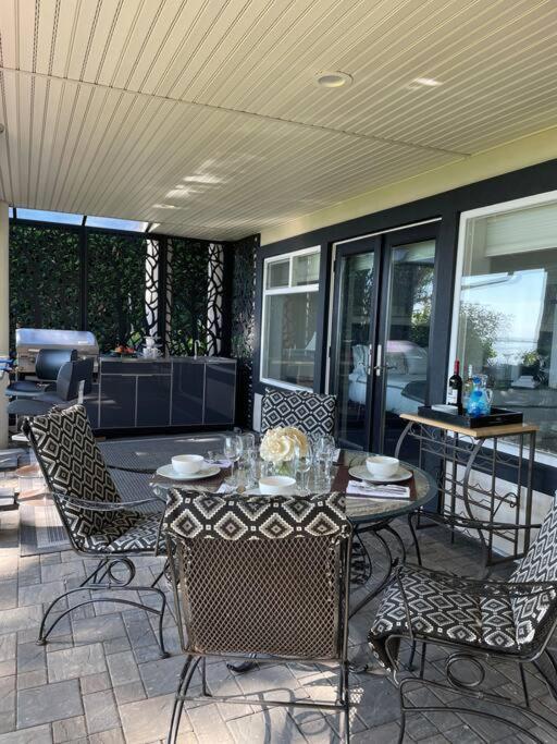 Saanichton Waterfront 2Br Suite With Superb Views Exterior foto